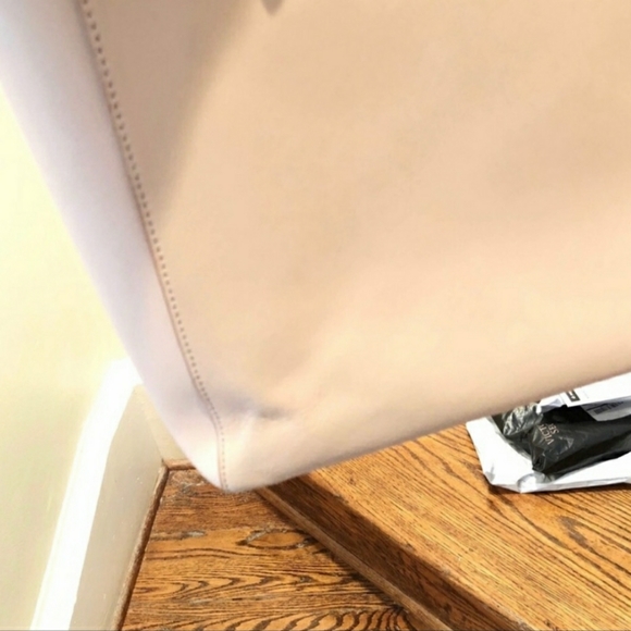 Tory Burch York Large Tote - Picture 2 of 3